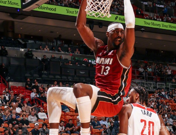 炸裂，阿德巴约首节狂砍31分&自有单节数据统计以来第五高分